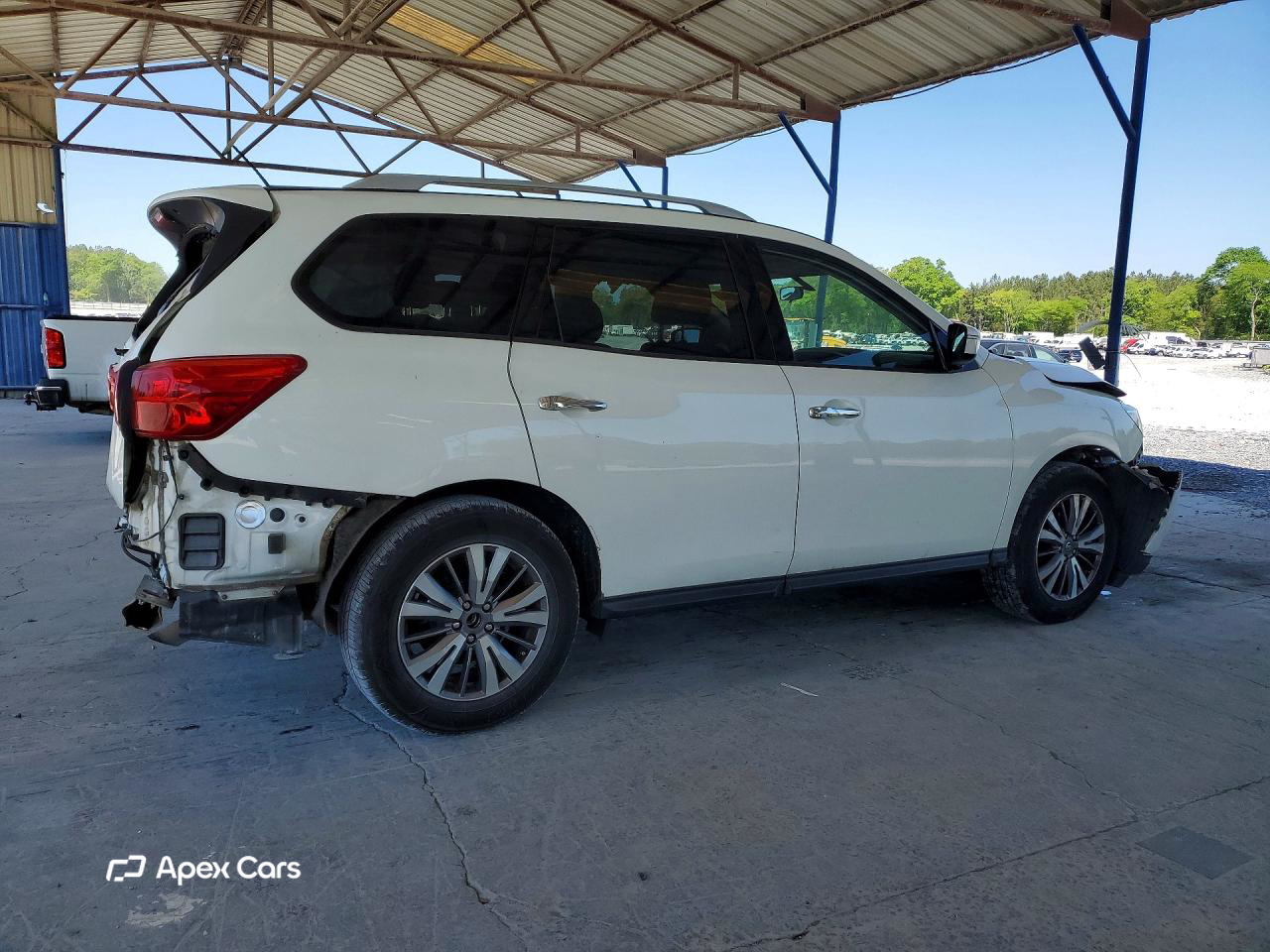 Nissan Pathfinder 2018