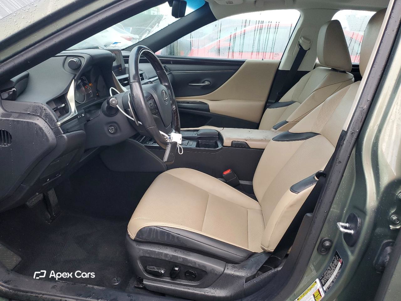 Lexus ES 2021