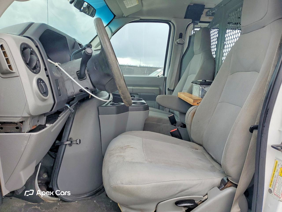 Ford Econoline 2012