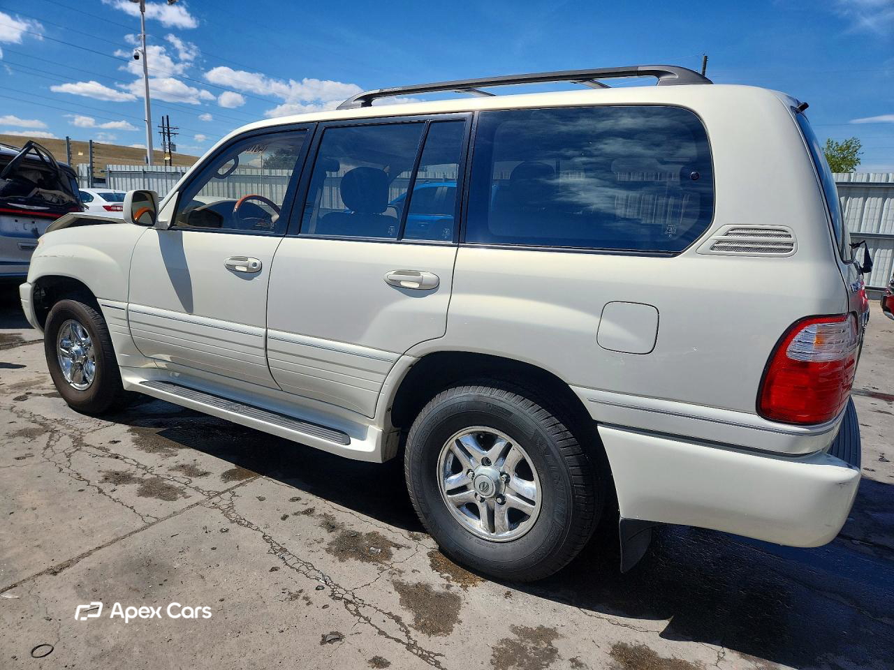 Lexus LX 2000