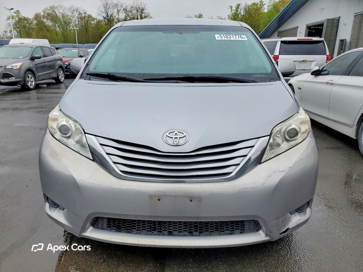 Toyota Sienna 2017