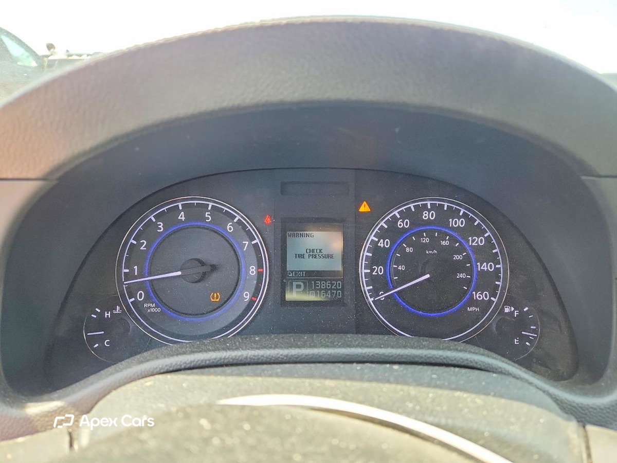Infiniti G 2012