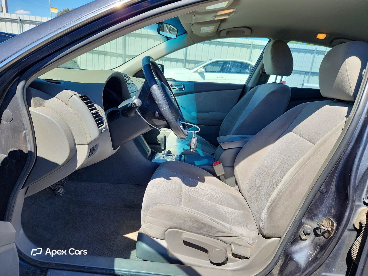 Nissan Altima 2010