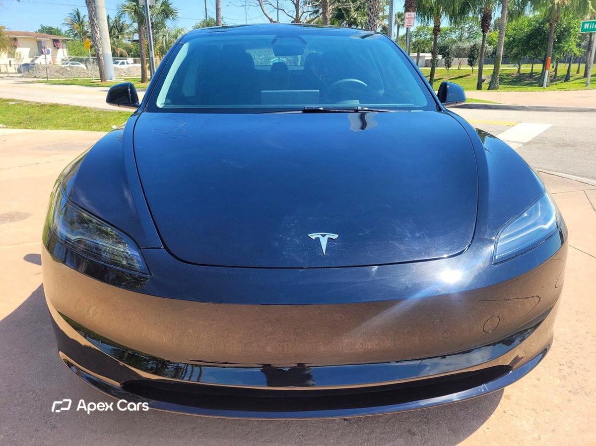 Tesla Model 3 2025
