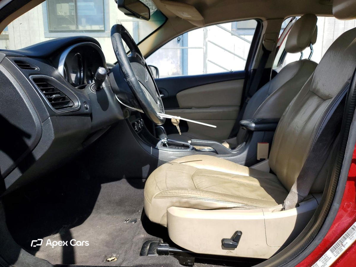 Chrysler 200 2012