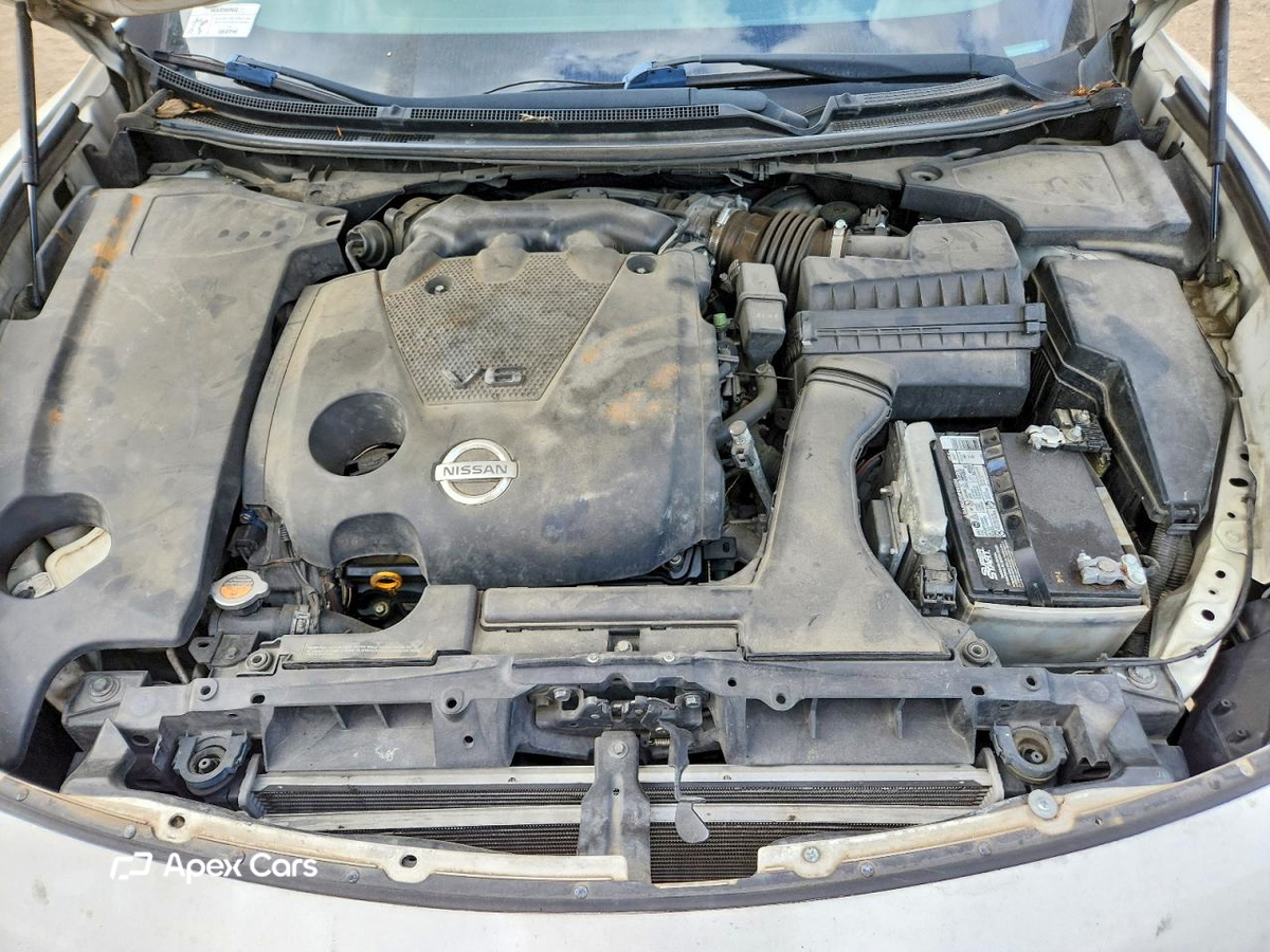 Nissan Maxima 2012