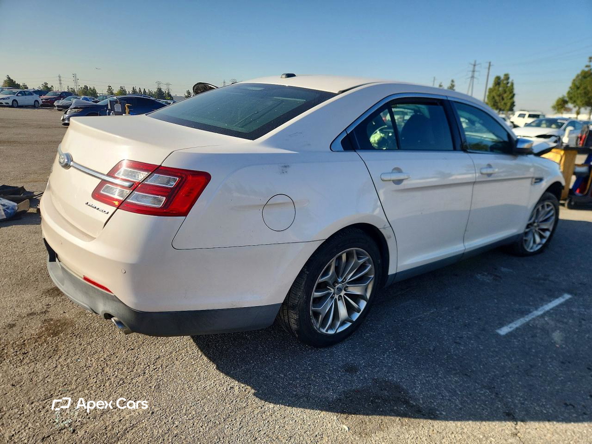 Ford Taurus 2017