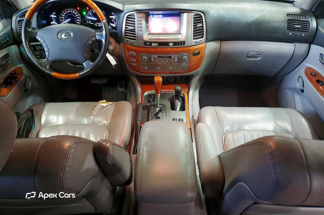 Lexus LX 2006