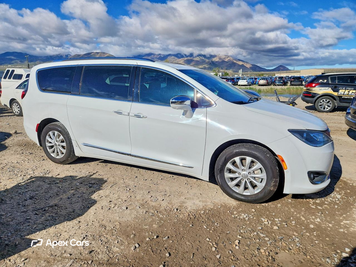 Chrysler Pacifica 2017