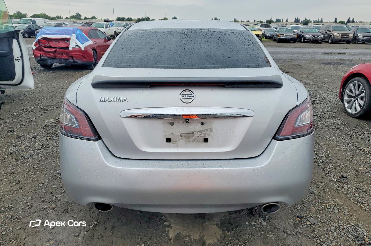 Nissan Maxima 2014