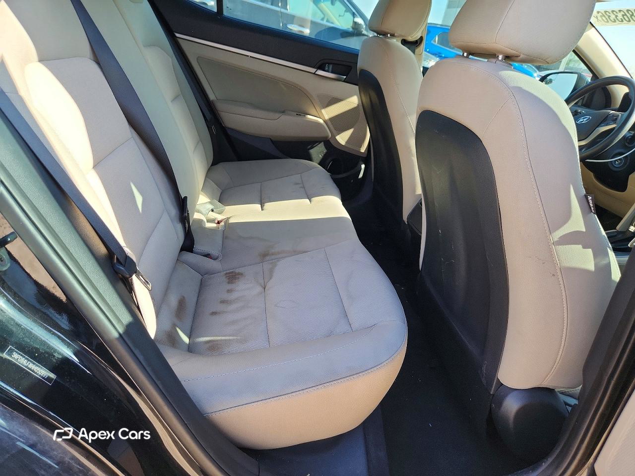 Hyundai Elantra 2017