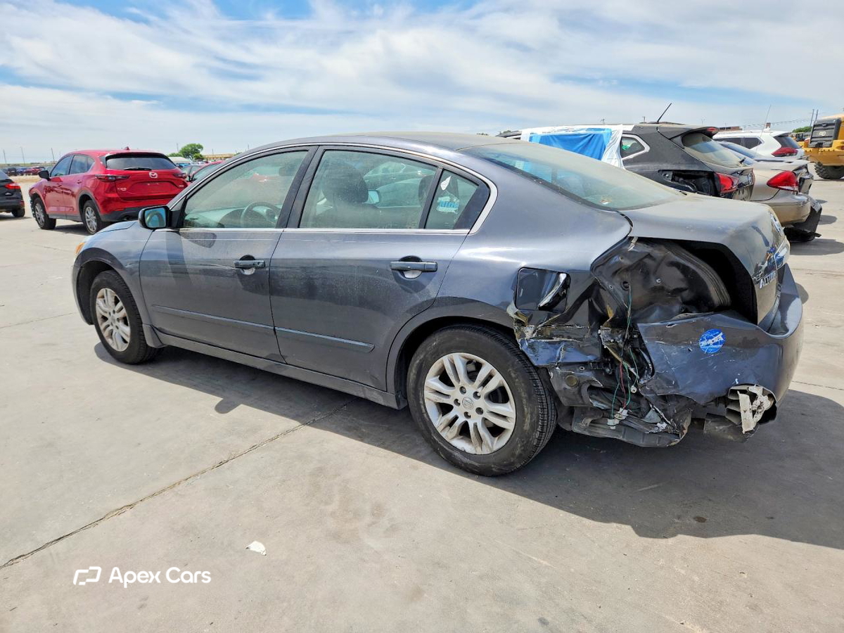 Nissan Altima 2012