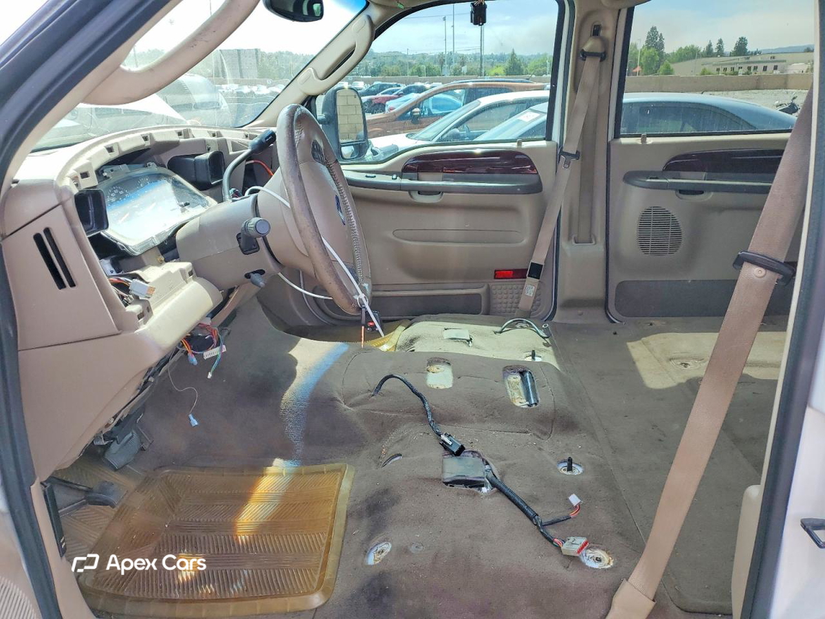 Ford Excursion 2004