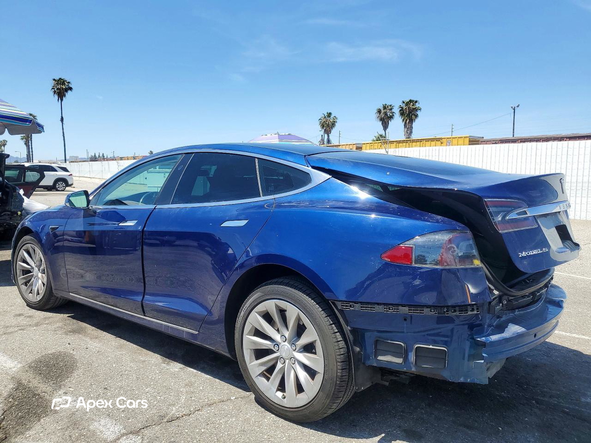 Tesla Model S 2018