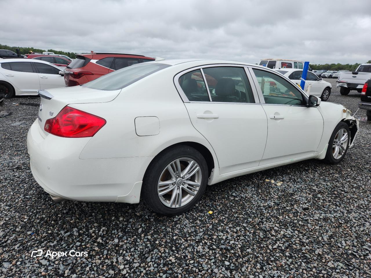 Infiniti G 2013