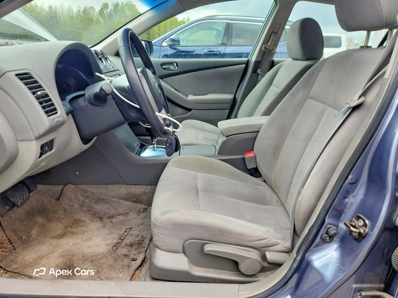 Nissan Altima 2010