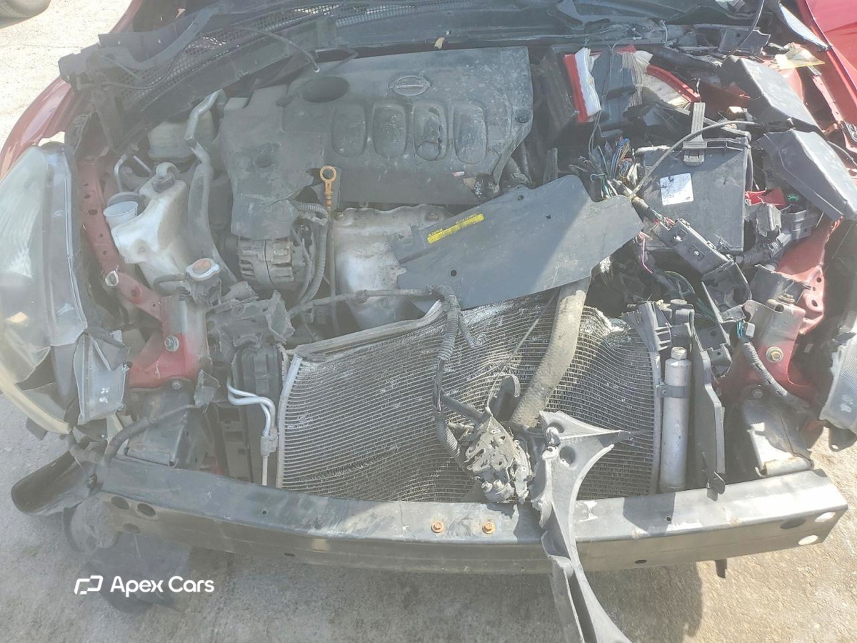 Nissan Altima 2010