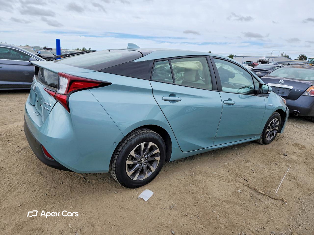 Toyota Prius 2021