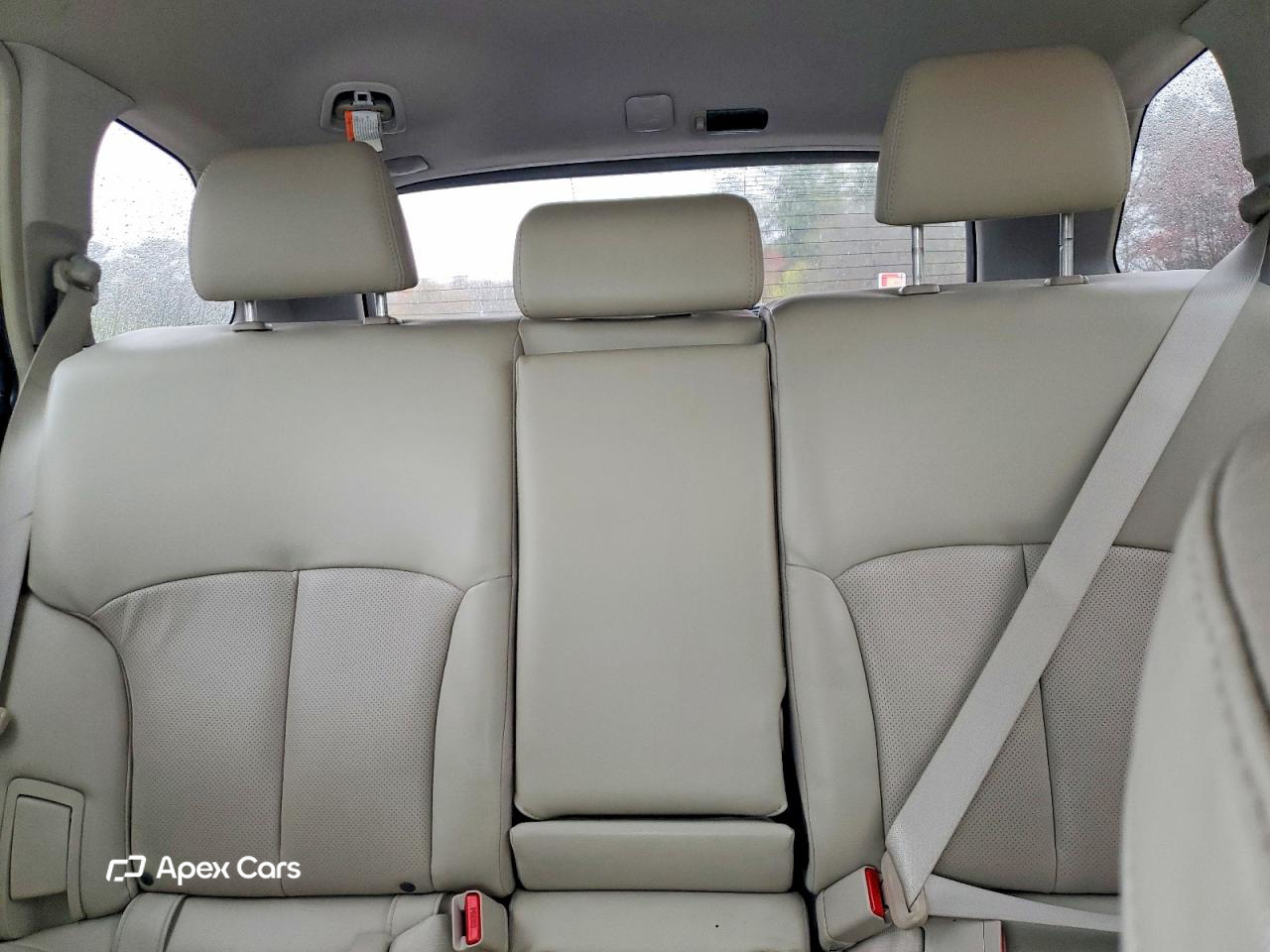 Subaru Outback 2012