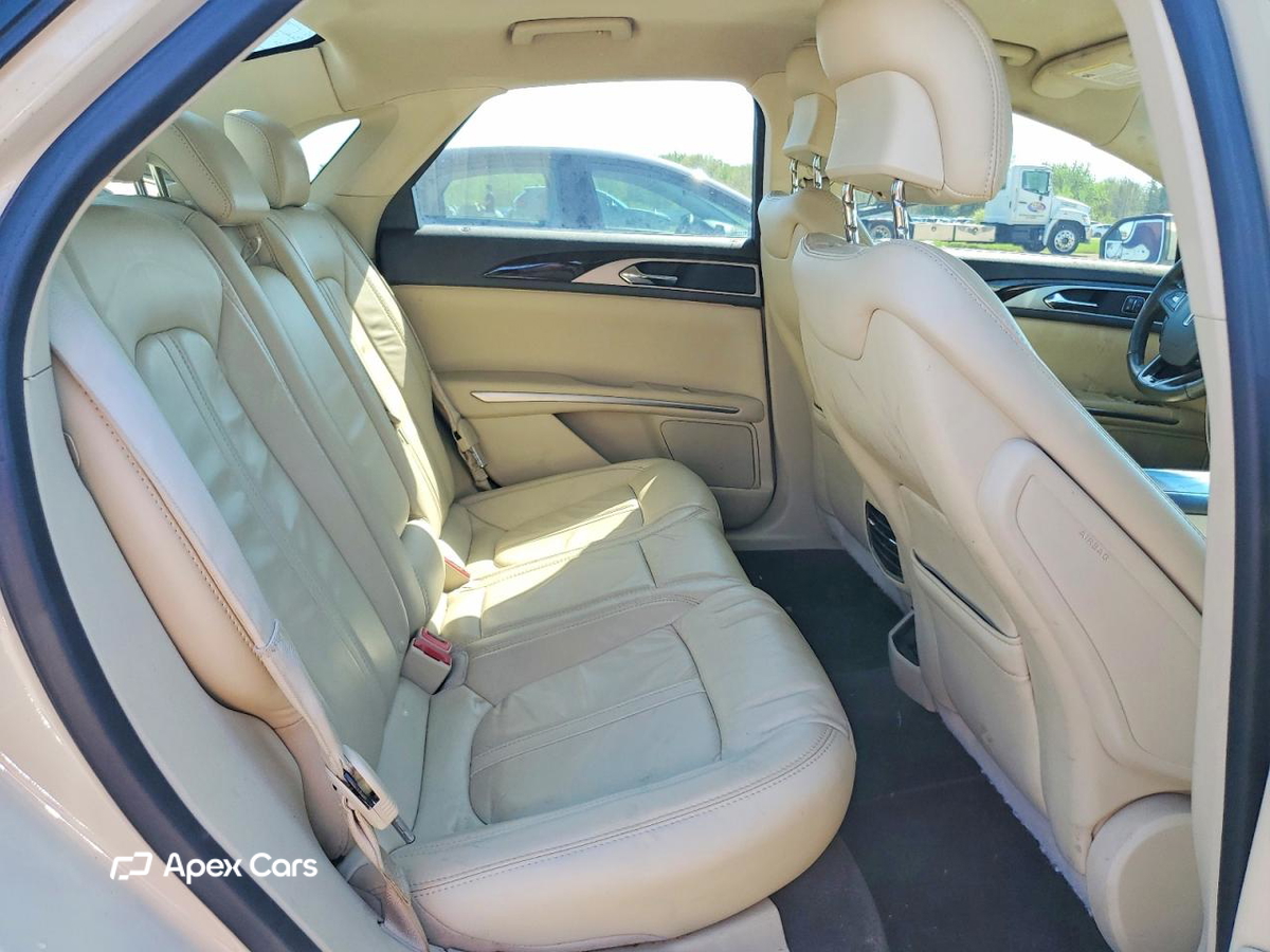 Lincoln MKZ 2014