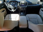 Chrysler 300 2016