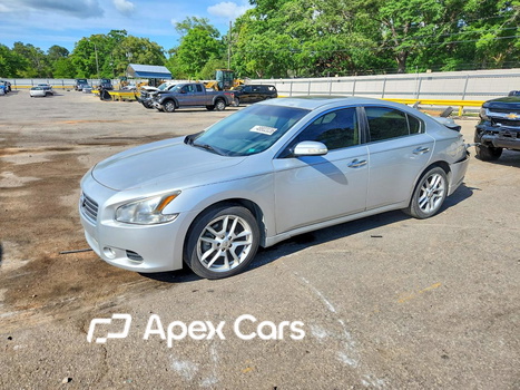 Nissan Maxima 2011 - Image 1 of 13