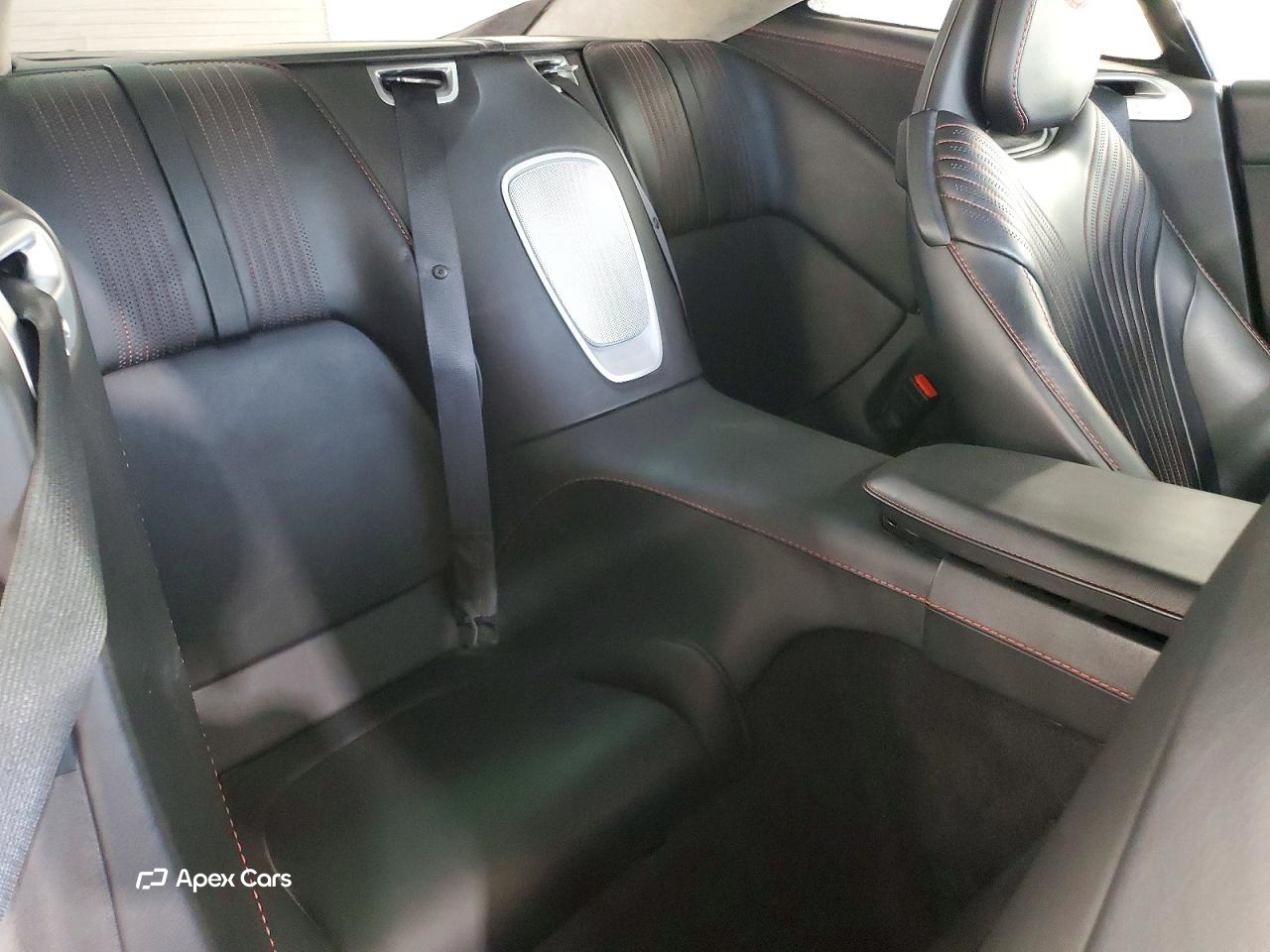 Aston Martin DB11 2017