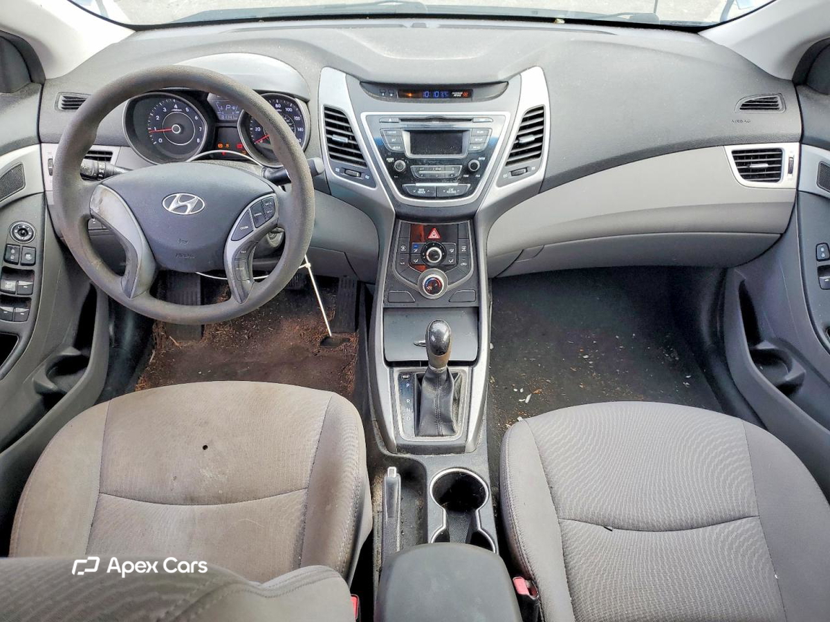 Hyundai Elantra 2016