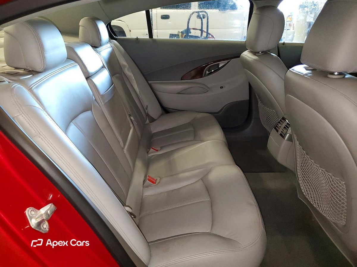 Buick LaCrosse 2012
