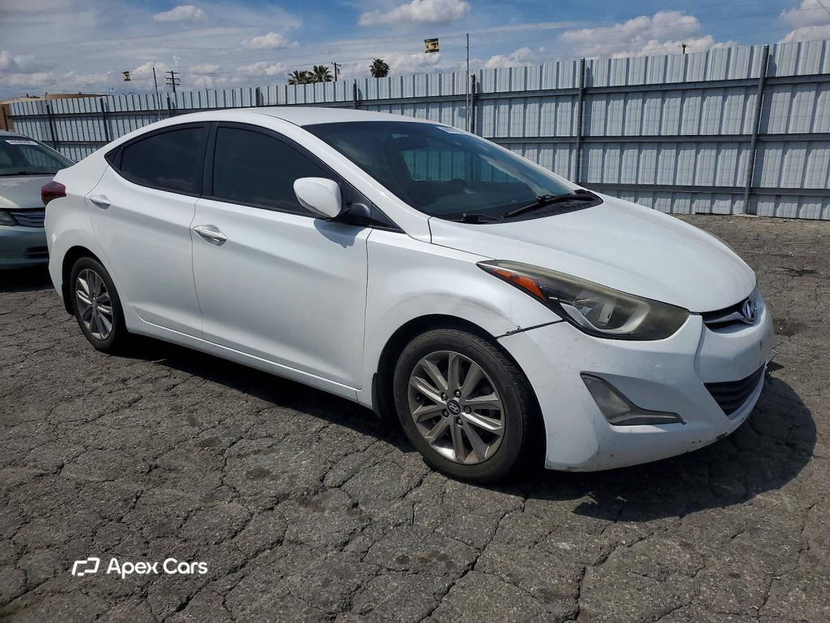 Hyundai Elantra 2016