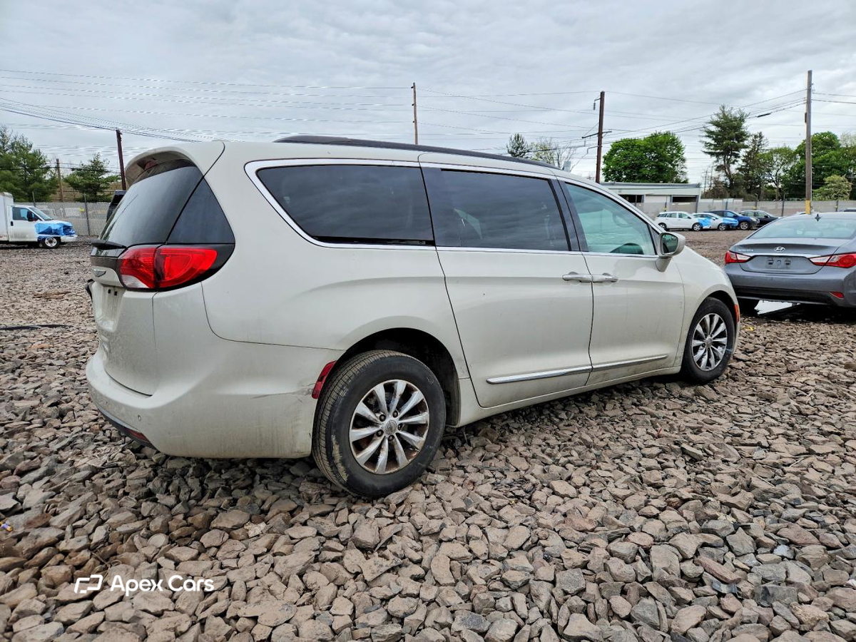 Chrysler Pacifica 2017