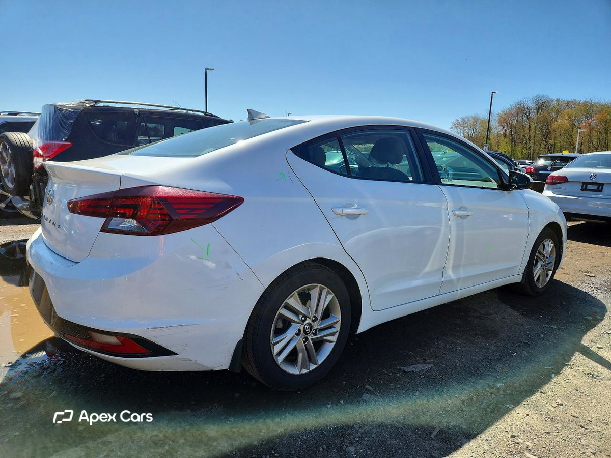 Hyundai Elantra 2020