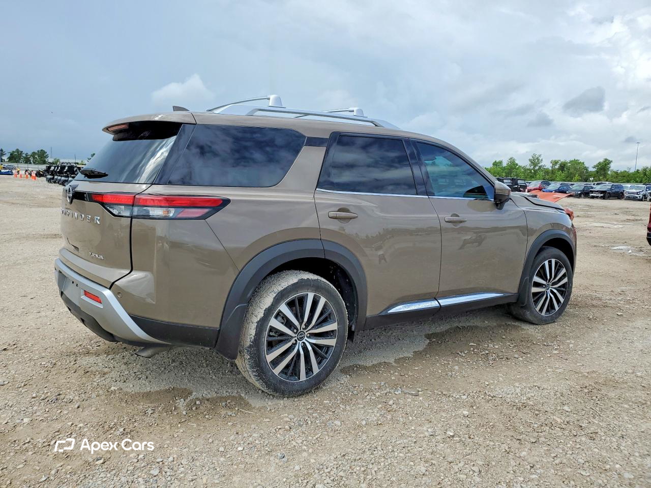 Nissan Pathfinder 2024