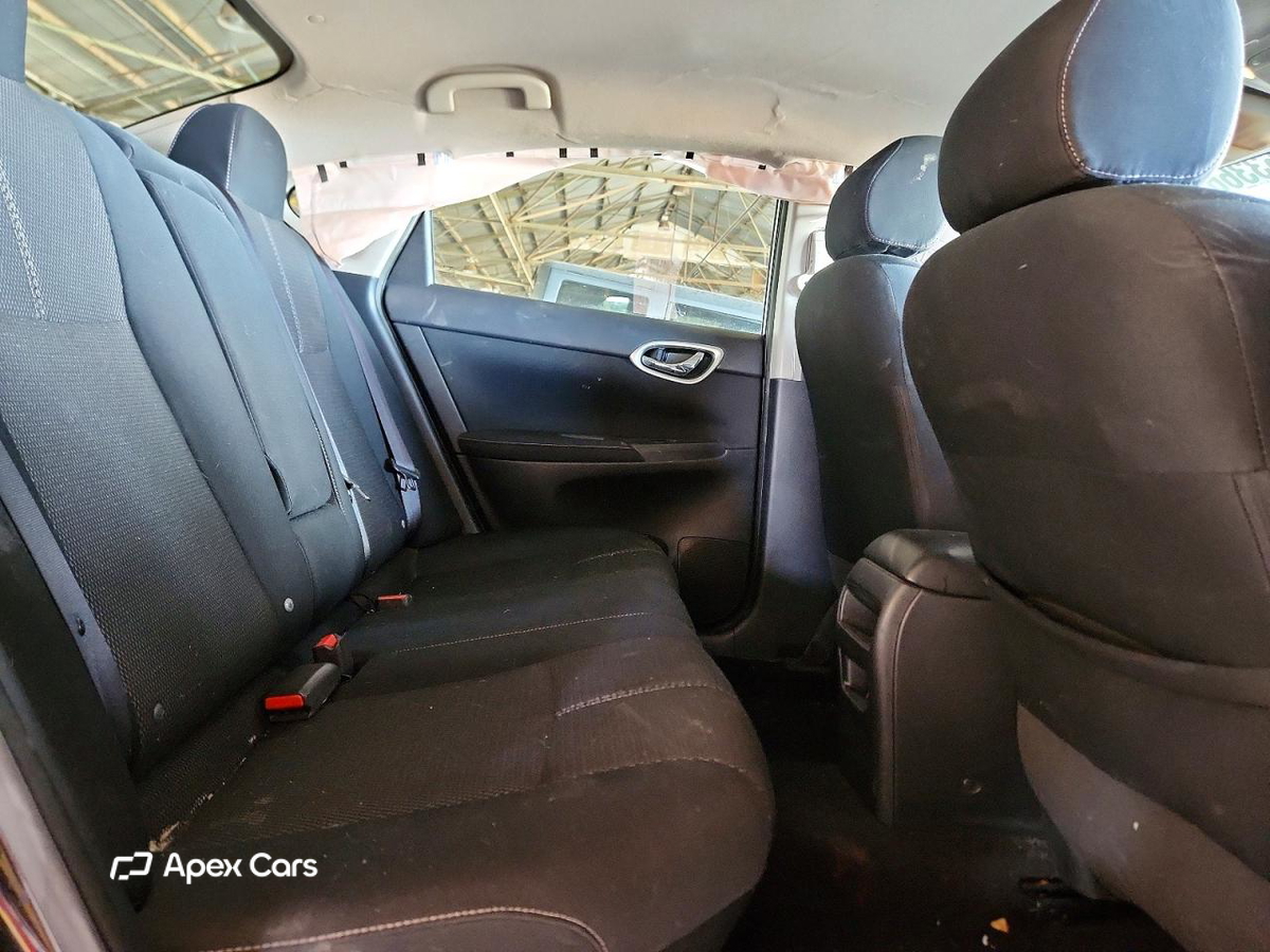 Nissan Sentra 2015