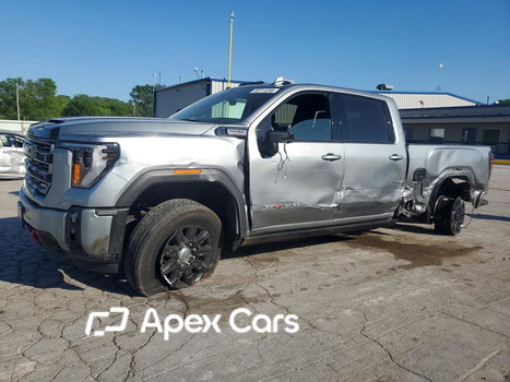 GMC Sierra 2025 - Image 1 of 12