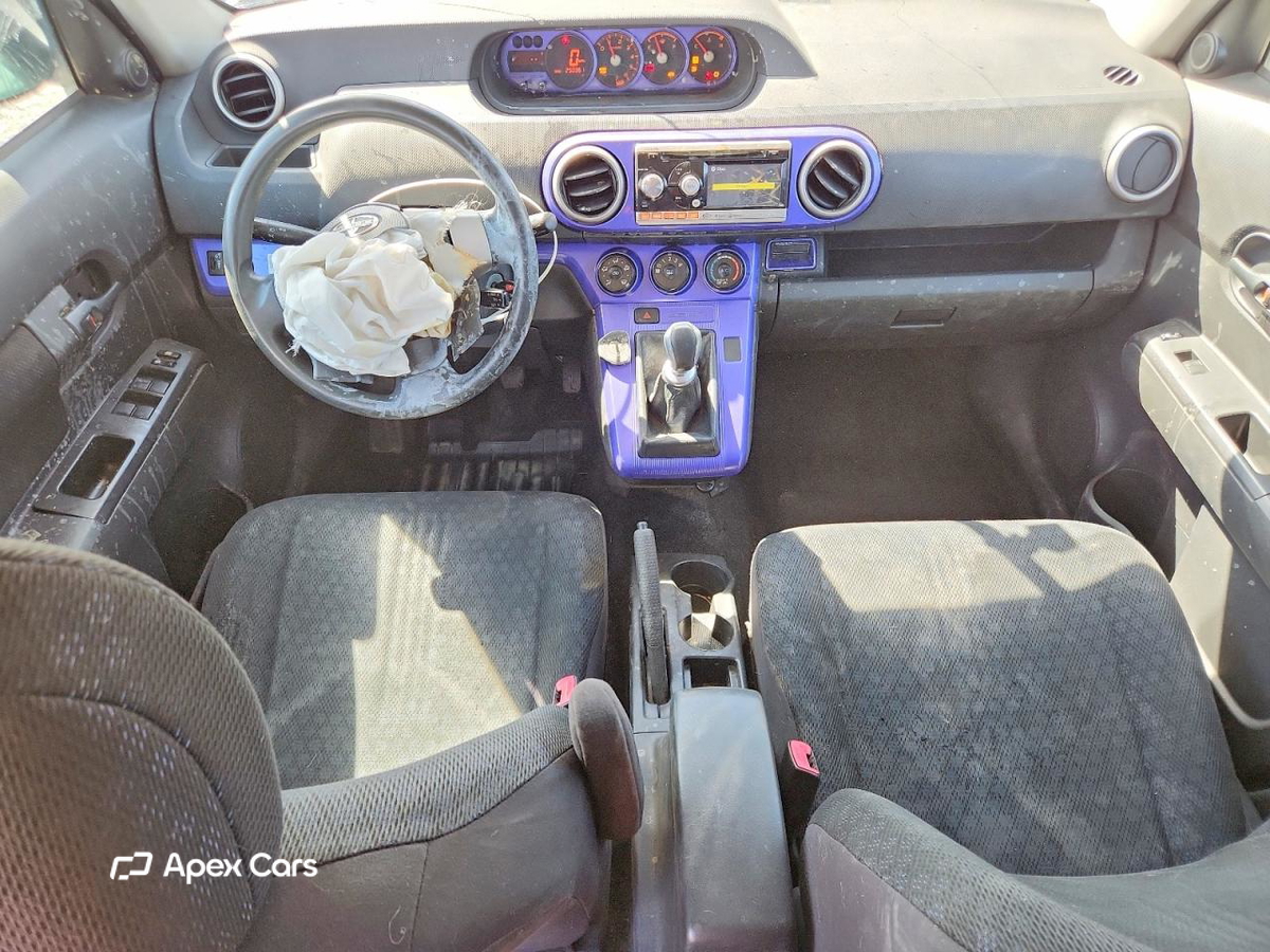 Toyota  2010