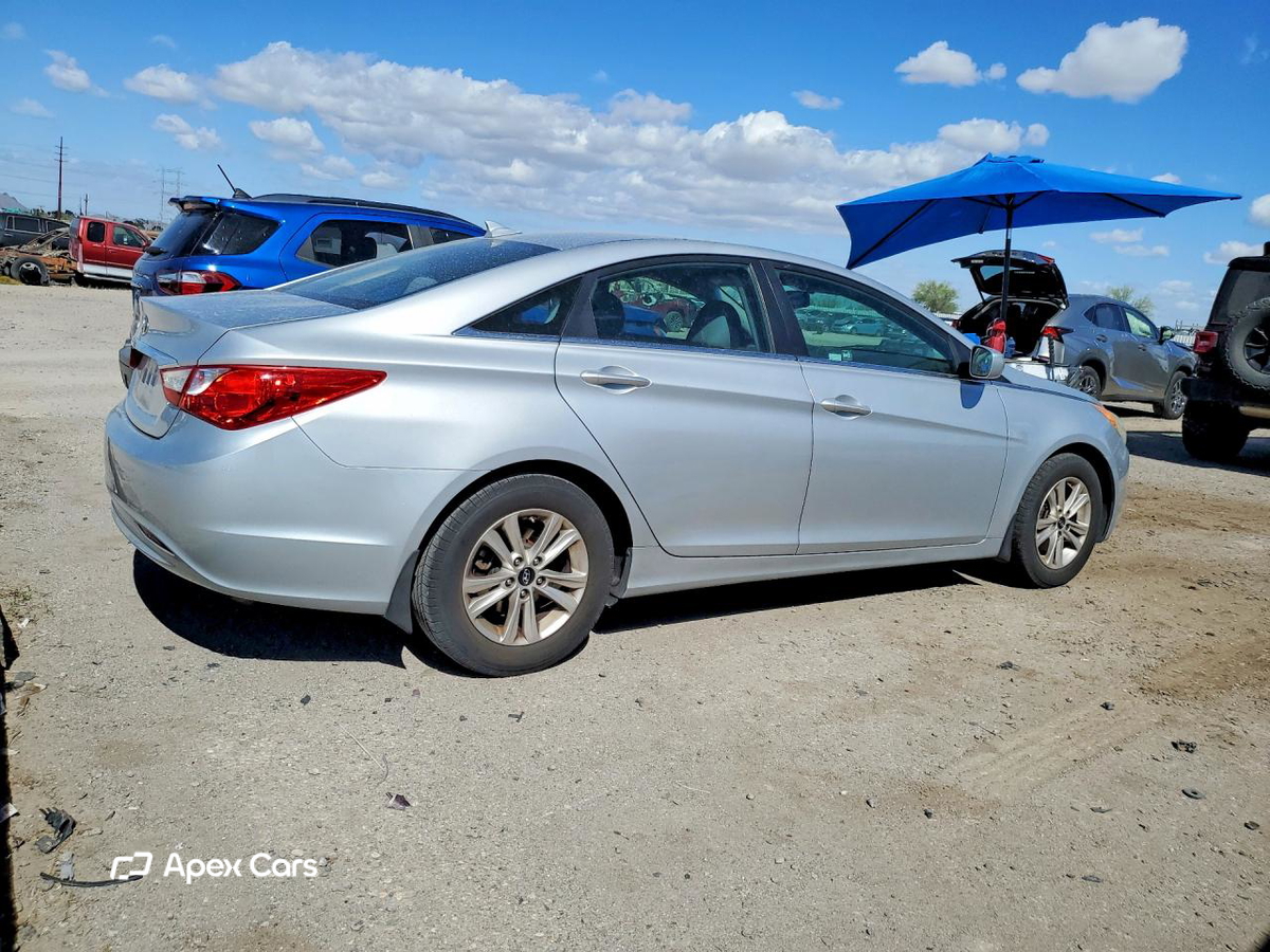Hyundai Sonata 2013