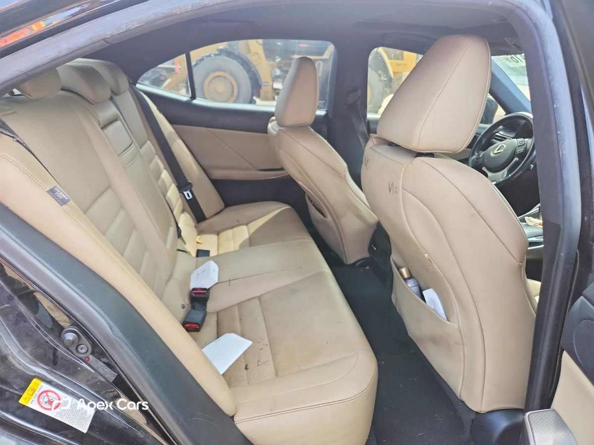 Lexus IS 2017