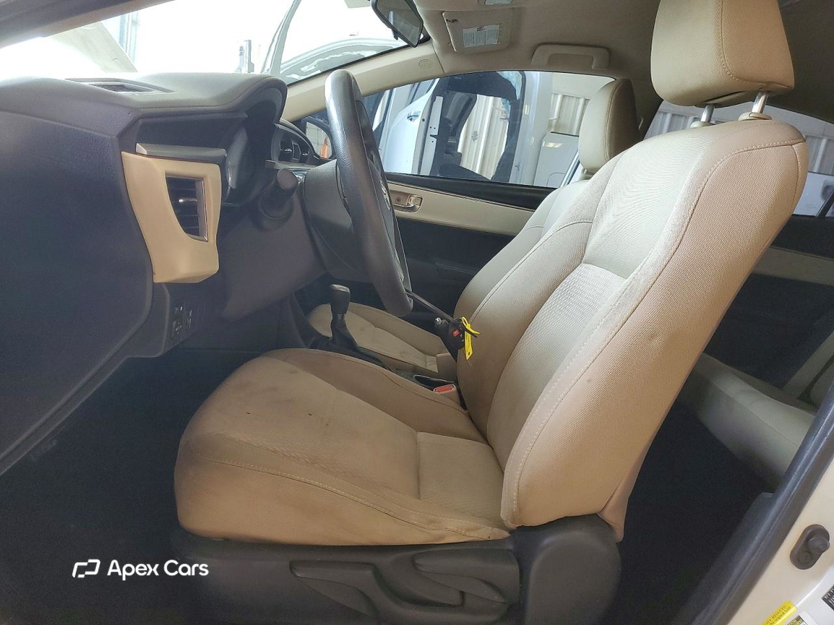 Toyota Corolla 2015