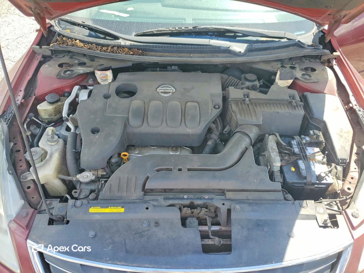 Nissan Altima 2010