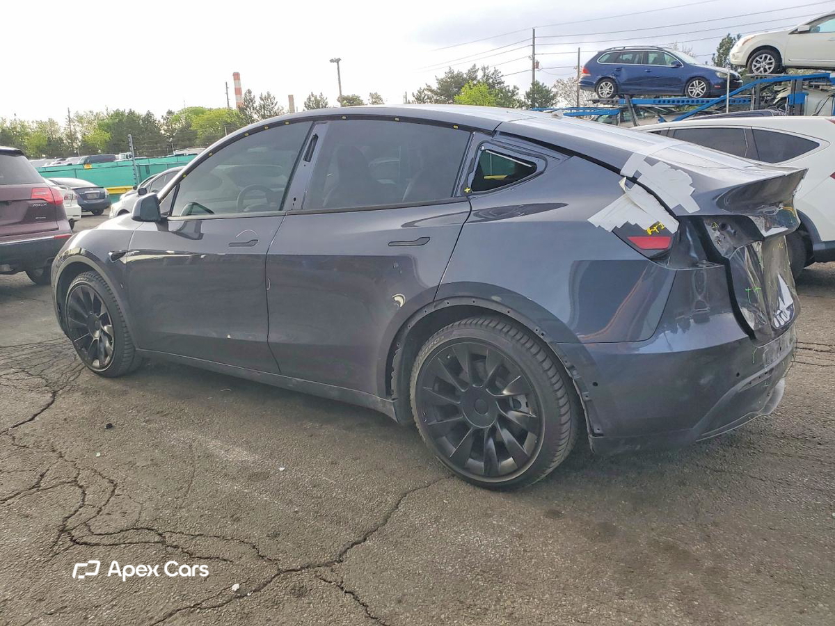 Tesla Model Y 2022