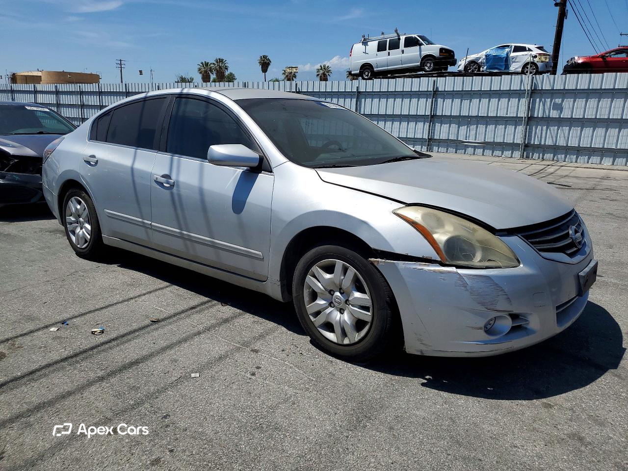 Nissan Altima 2012
