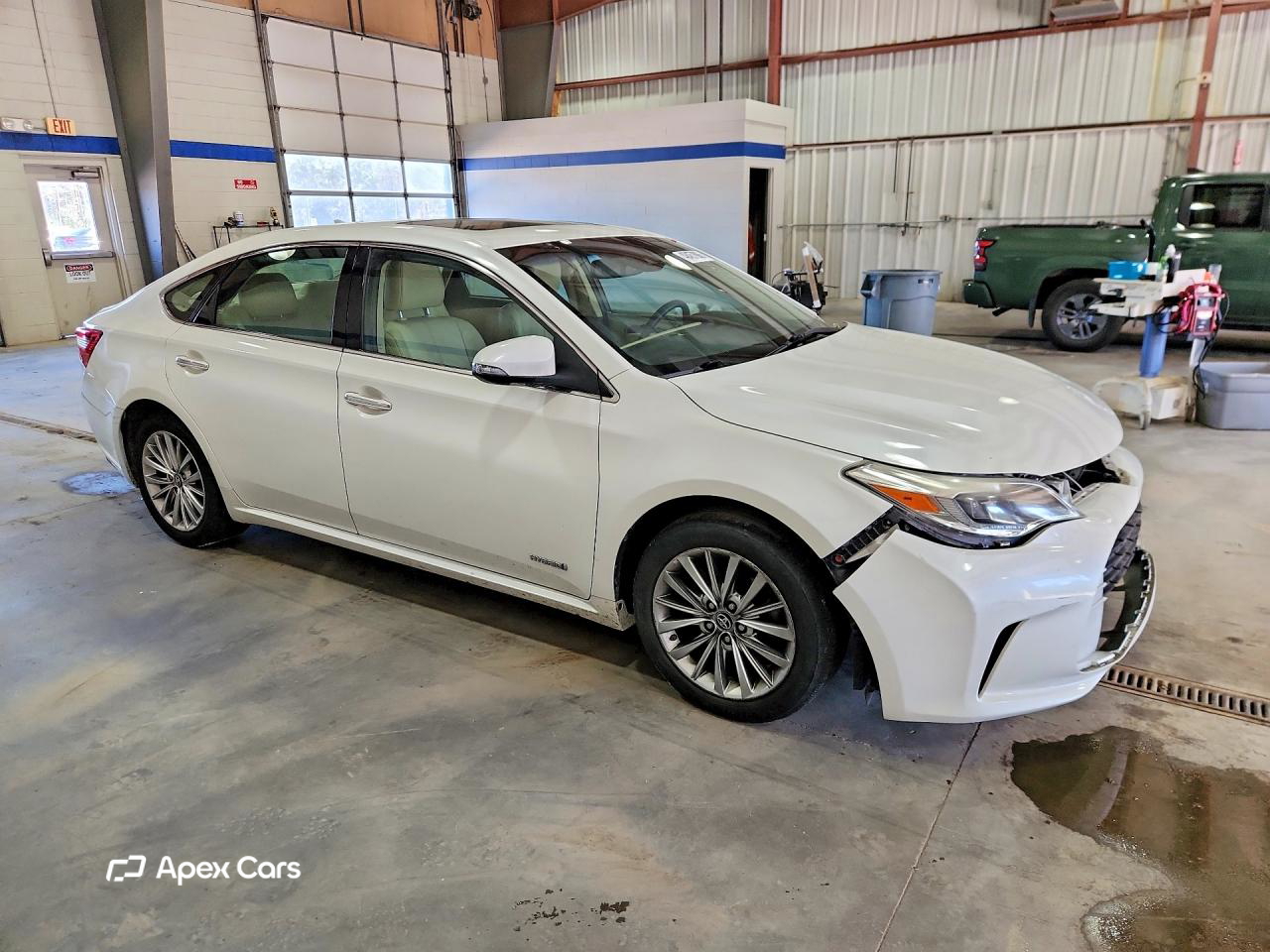 Toyota Avalon 2016
