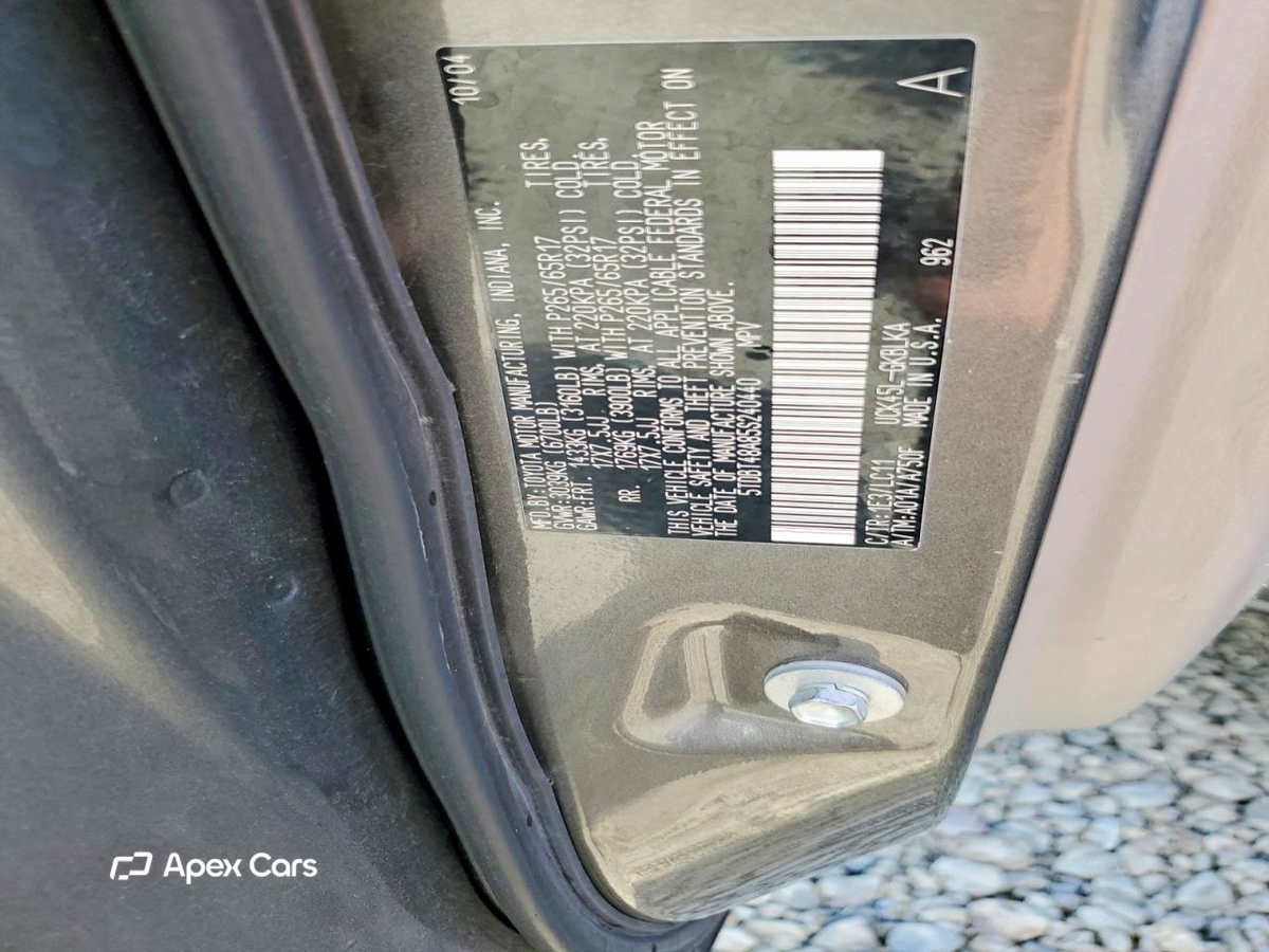 Toyota Sequoia 2005