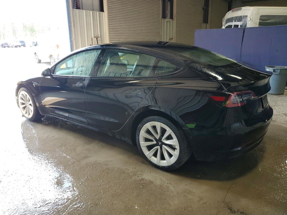 Tesla Model 3 2022