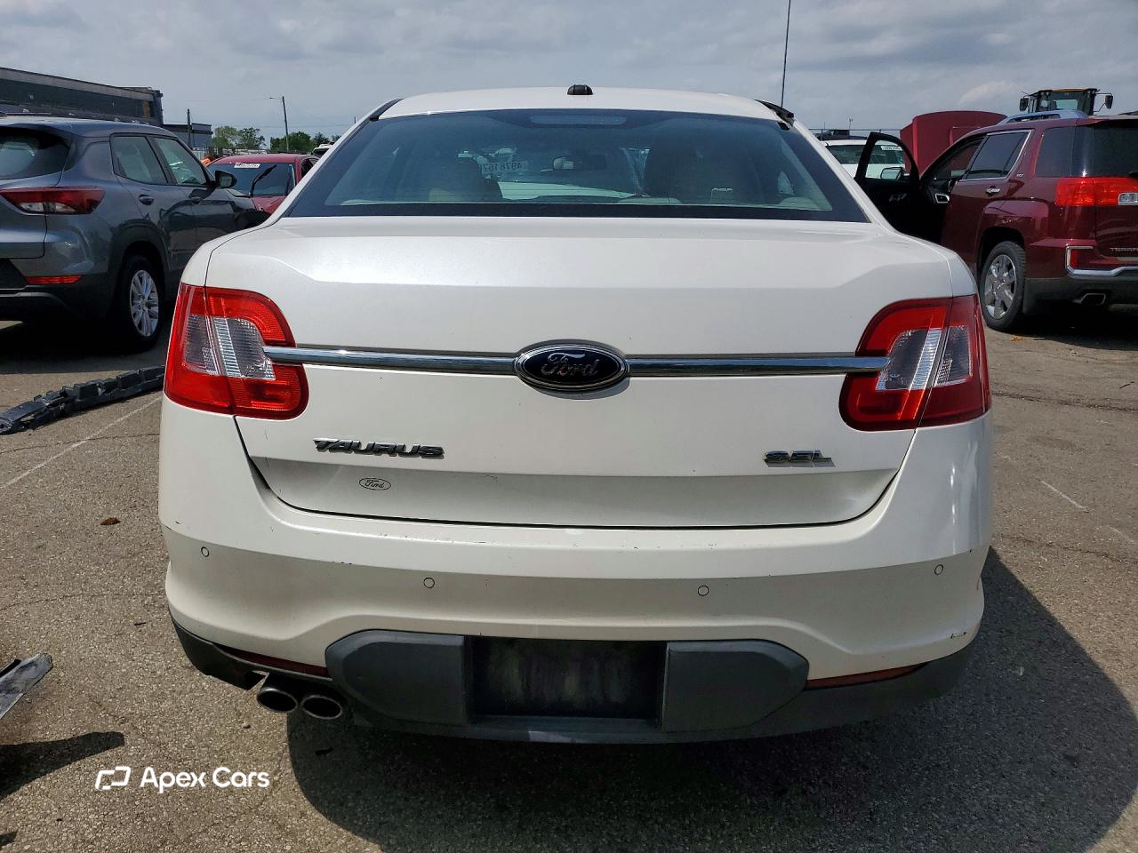 Ford Taurus 2010