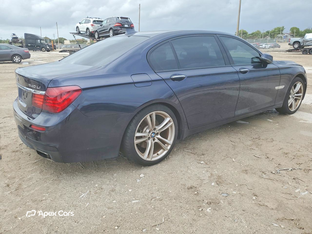 BMW Series 7 2013