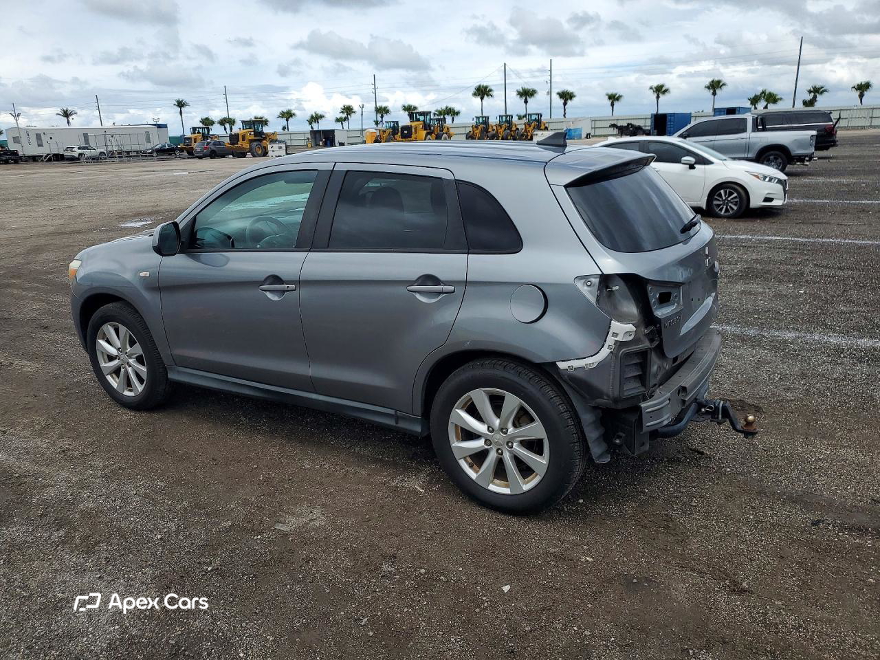 Mitsubishi Outlander 2015