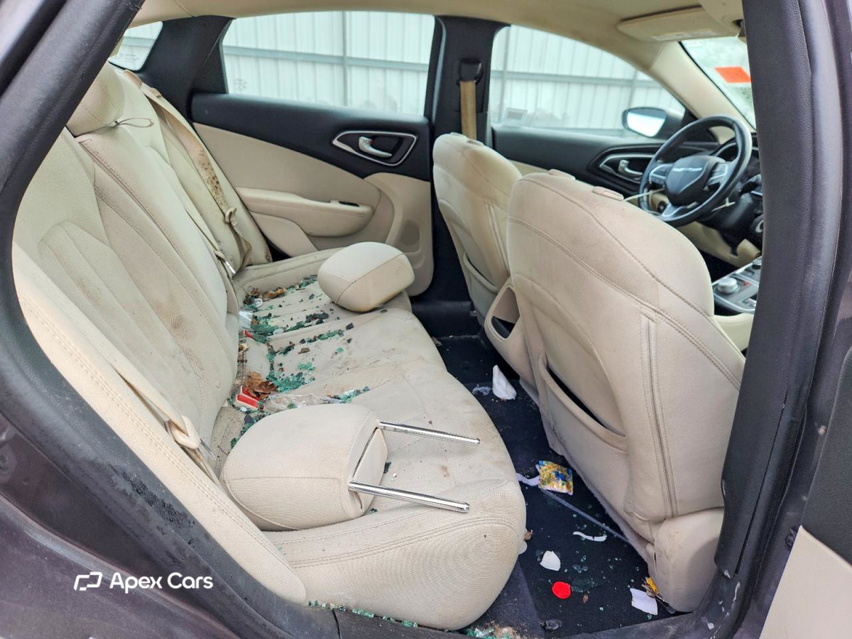 Chrysler 200 2015