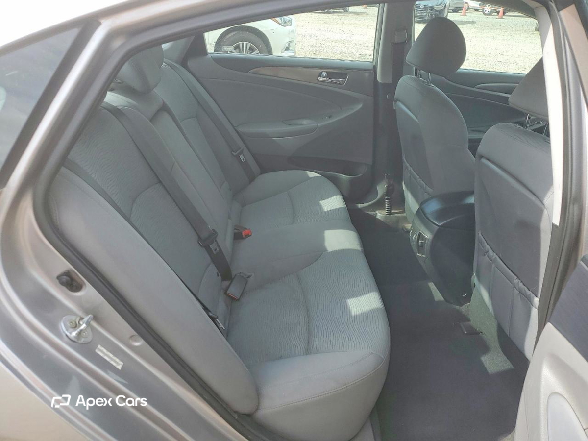 Hyundai Sonata 2013